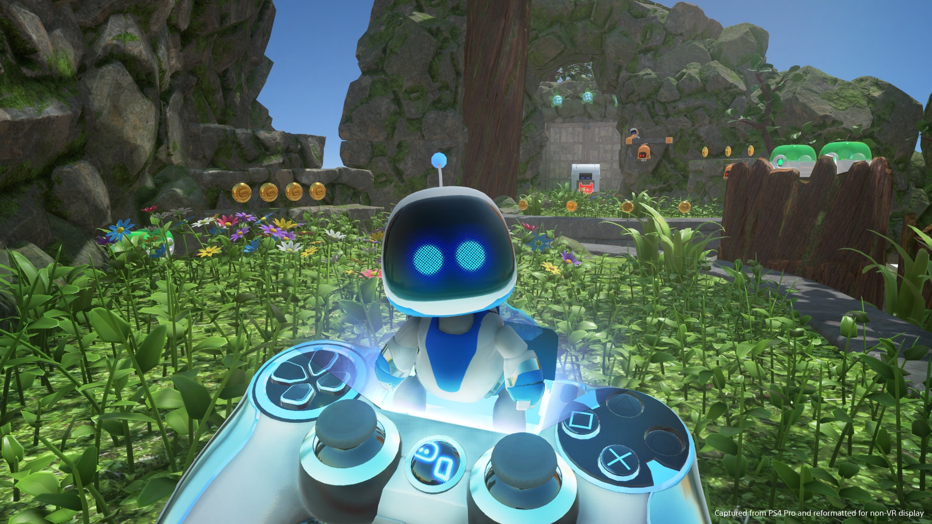 Astro Bot Rescue Mission Screenshot 2